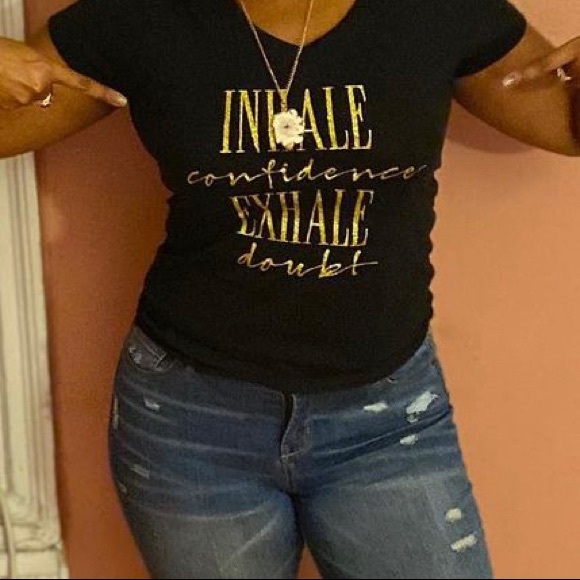 Confidence T-Shirt - Picture 2 of 2